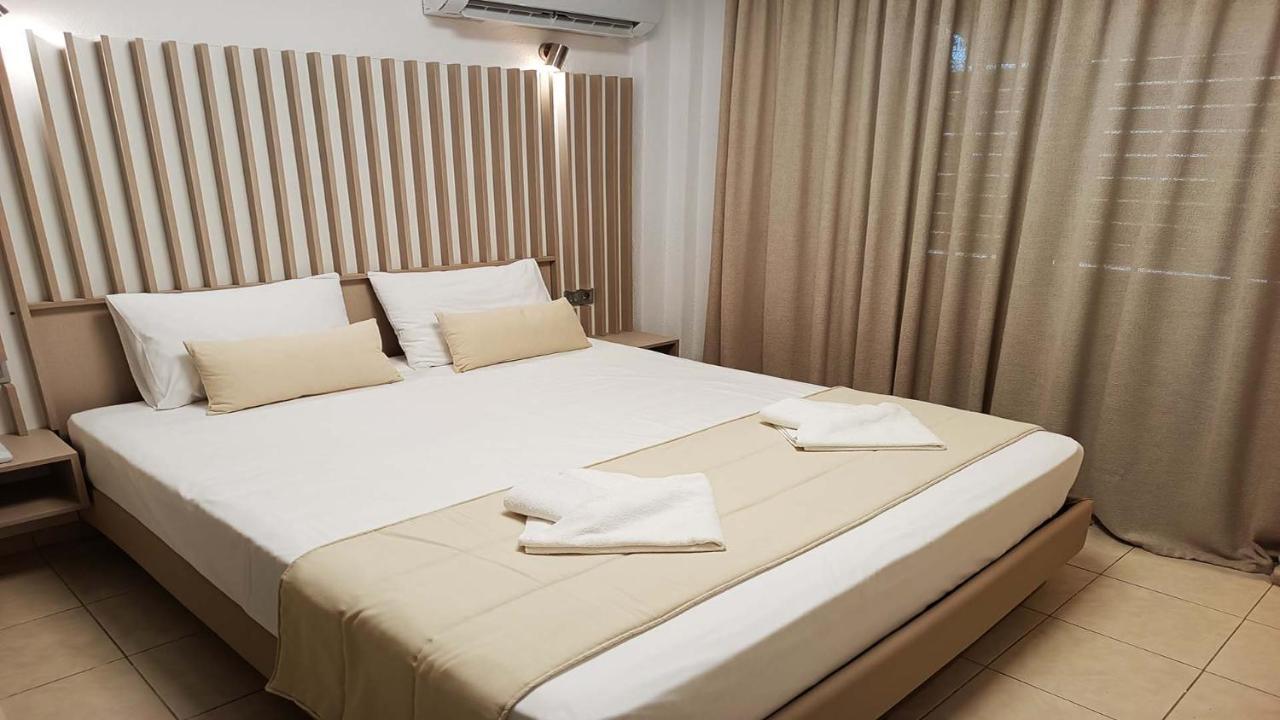 Anastasia Luxury Suites By Xenius Zeus In Nea フロギタ エクステリア 写真